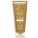 ضد آفتاب سینره 30 رنگی مینرال بژ روشن پوشش دهی کامل و ضدچروک