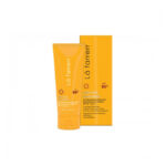 کرم ضدآفتاب و ضدلک بی رنگ لافارر 50 مناسب پوست چرب و مختلط