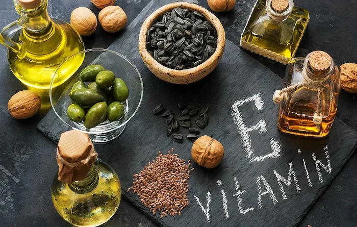 ویتامین E و مواد غذایی برای جذب ویتامین E 65415612